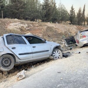 gaziantepte iki otomobil carpisti 3 olu 3 yarali 8VdIzmM8