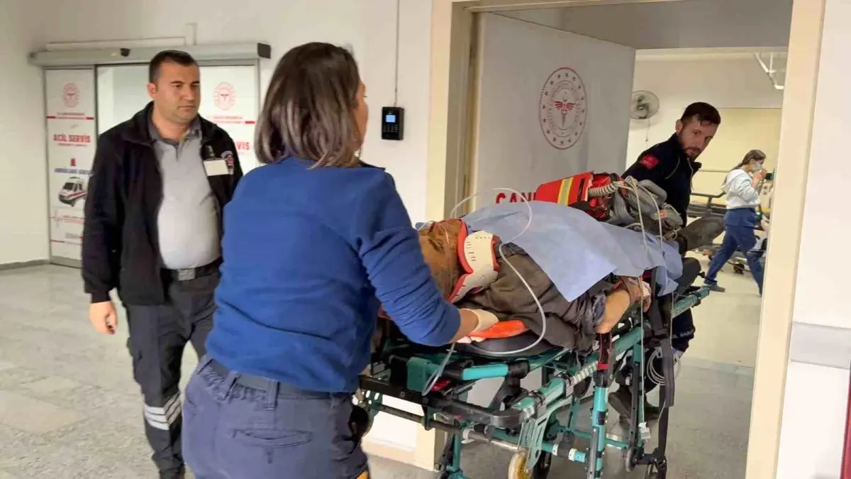 aksarayda kaza surucu hayatini kaybetti esi agir yarali UrnFnSCU.jpg