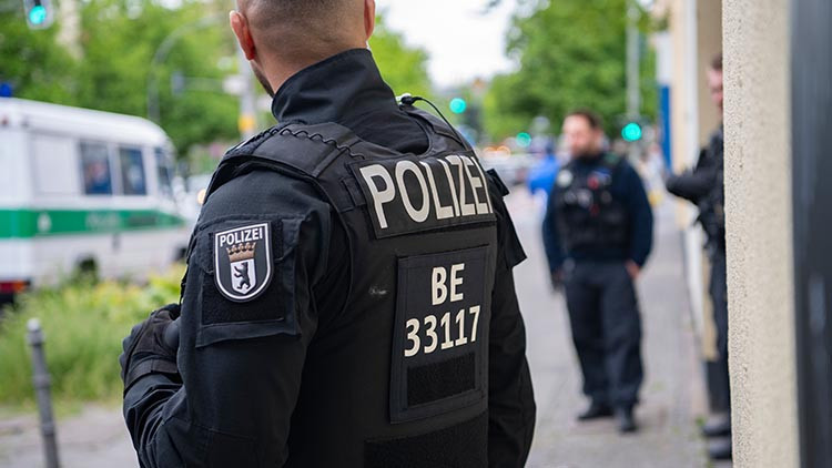 almanyada klinikte yangin 20 yarali ET4Yiiyw