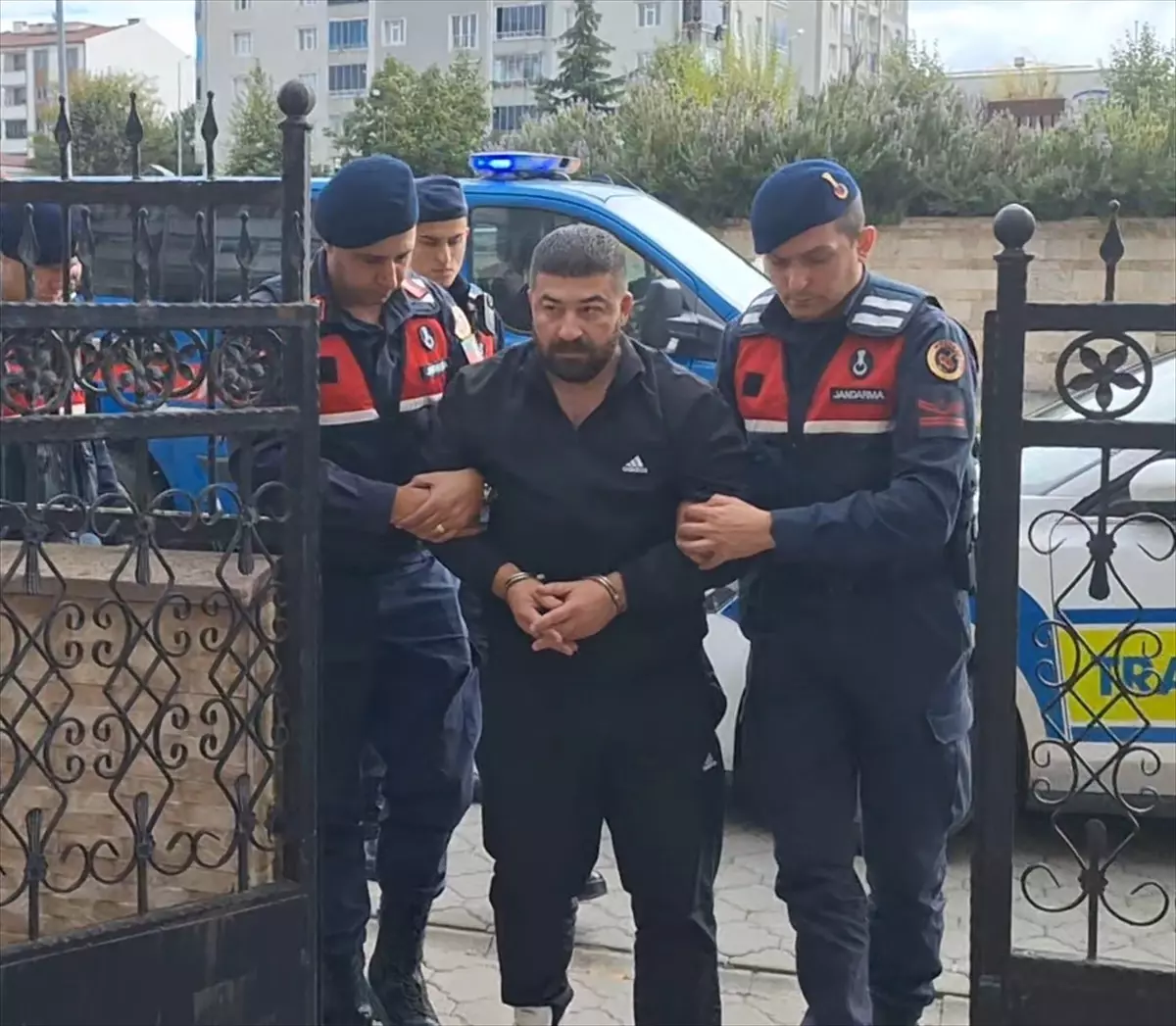 bafrada ailevi tartisma sonrasi cinayet supheli teslim oldu TTbkWsIt.jpg