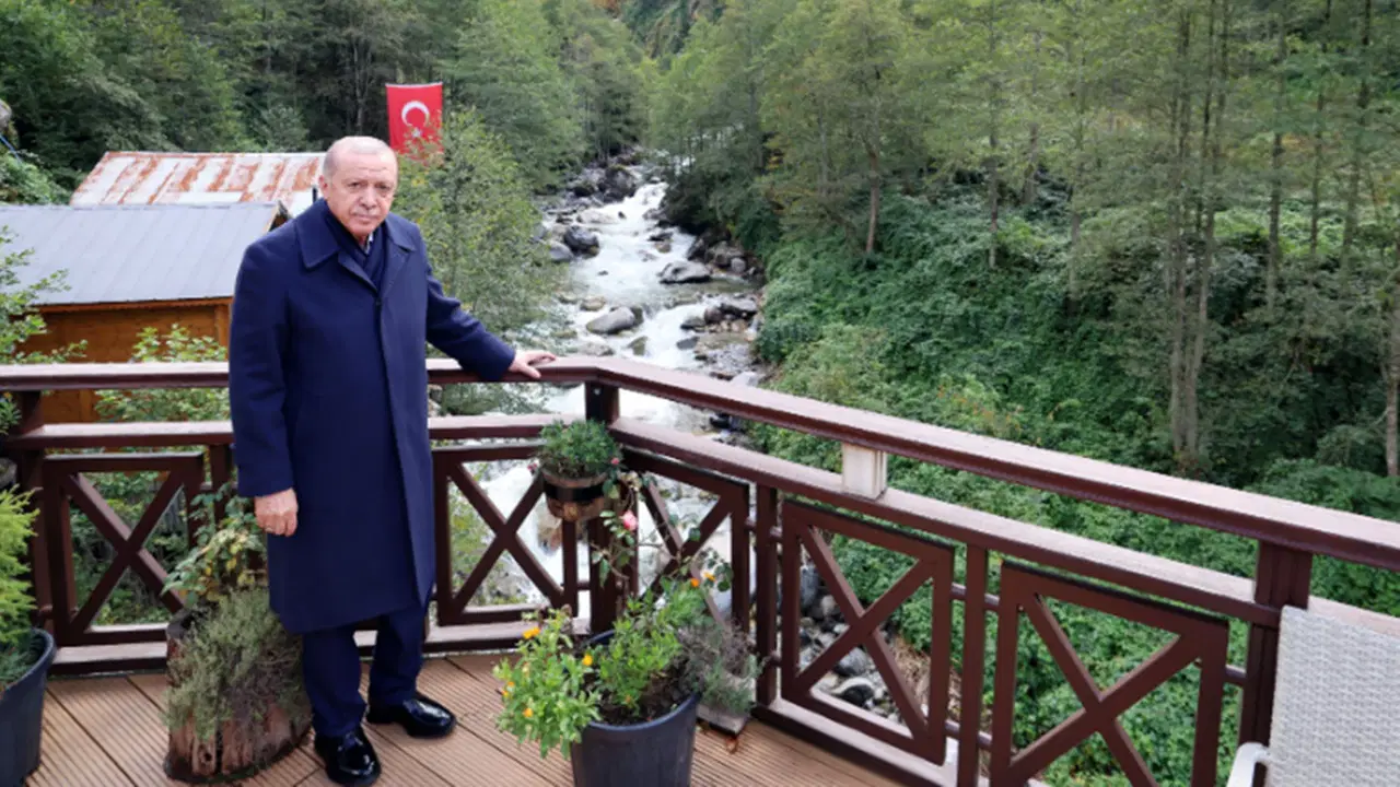 erdogan kirlettik rezil ettik dedigi ayder yaylasinda 4j7sIfKx