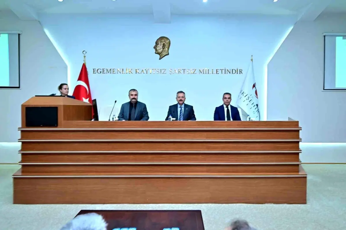 eskisehirde kadinin guclenmesi icin ilk toplanti yapildi 9eG3l4b6.jpg