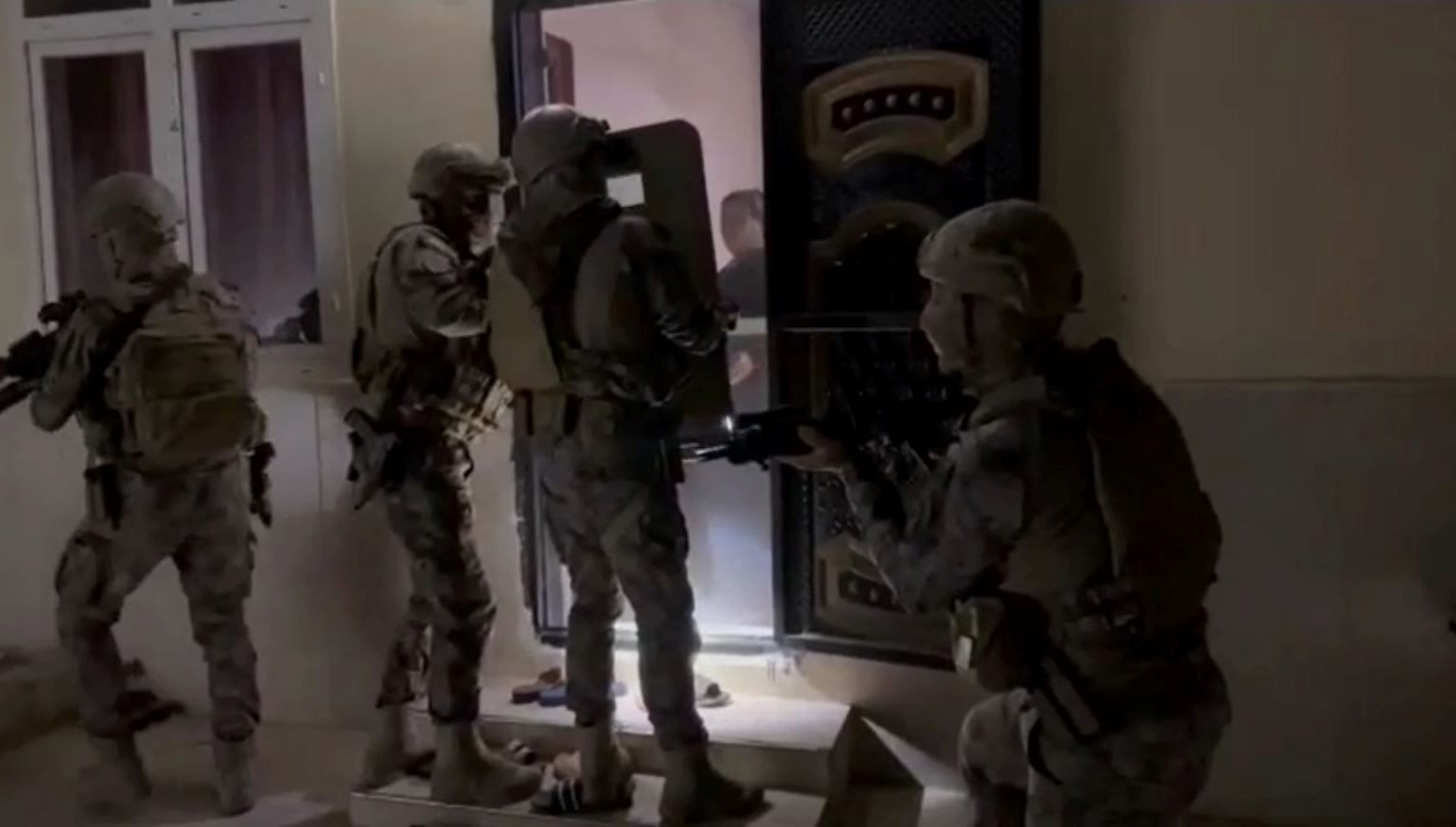 hatay ve adanadagocmen kacakciligi operasyonu 10 tutuklama hZCkJBHS