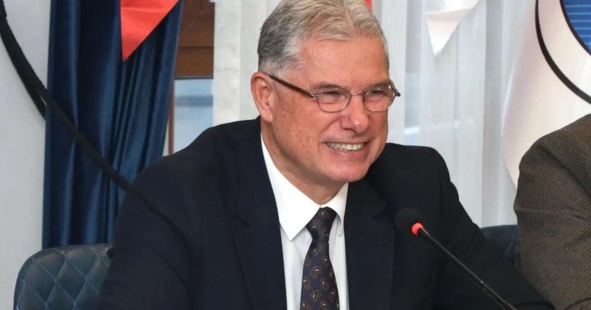 mudanya belediye baskani deniz dalgicin kapatilan hesabi yeniden acildi 52LHsrYJ