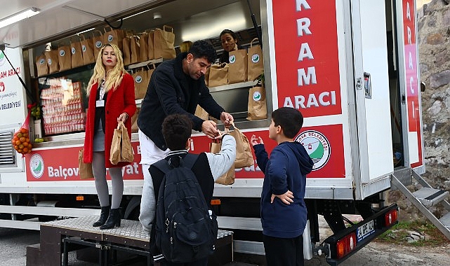 balcova belediyesinden okullarda beslenme destegi 4MDhi6as.jpg