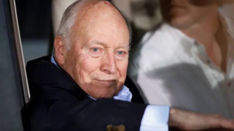 irak savasinin mimarlarindan sert cumhuriyetci dick cheney 84 yasinda oldu PHg6G9FK.jpg