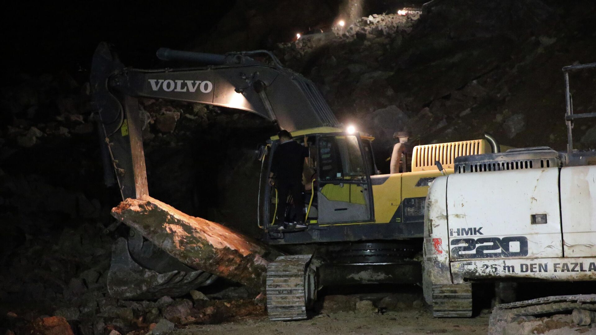 orduda tas ocagi santiyesinde gocuk 2 isciden 1inin cansiz bedenine ulasildi YGehFiiZ.jpg