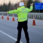 papa-14-leo-geliyor-bu-yollar-trafige-kapali-UVetaF2v.jpg