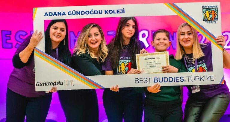 ozel-gereksinimli-cocuklarin-en-mutlu-gunu-best-buddies-projesi-adanada-hayata-gecti-11QmvTQA.jpg