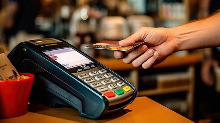 pos-cihazinda-3-isaret-varsa-islemi-acil-durdurun-kredi-kartinizi-KDkgX84J.jpg