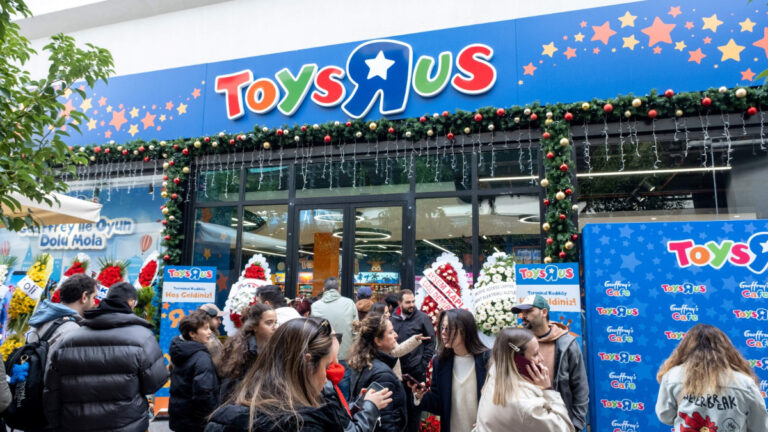 toysrus-turkiye-ilk-magazasini-terminal-kadikoyde-acti-hUx4yhdx.jpg