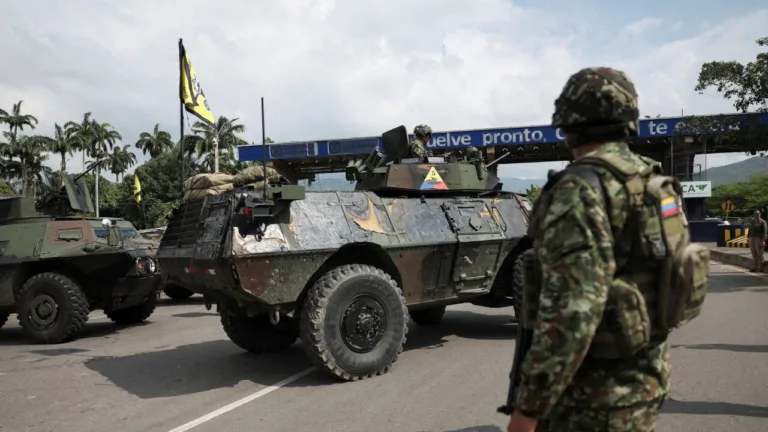 kolombiya-ordusu-abd-saldirisina-karsi-tetikte-N4Vc82wc.webp